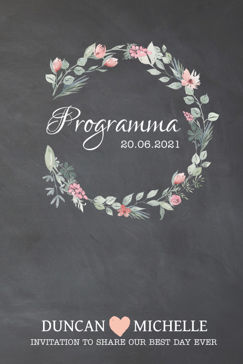 Romantische krijtbord programma bij trouwkaart met bloemen