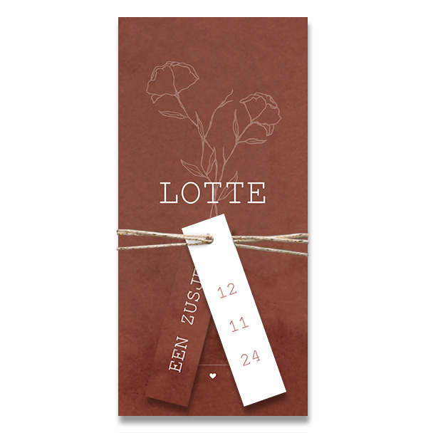 Stoer labelkaartje met roest velvet look en bloem